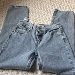 Levis Low Pro Straight Jeans Size 24